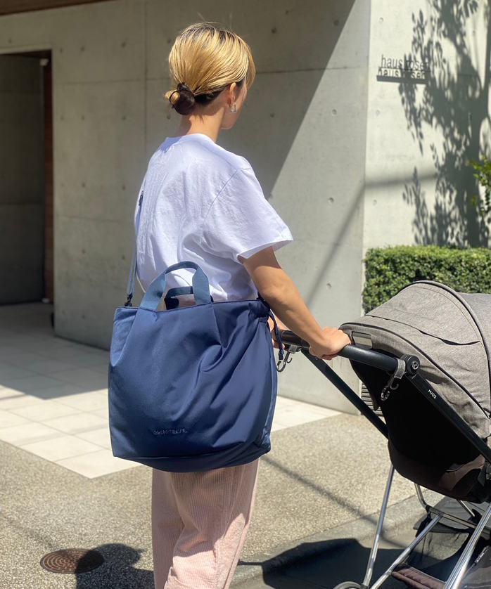 Soft Tuck Shoulder Tote Bag: M Size