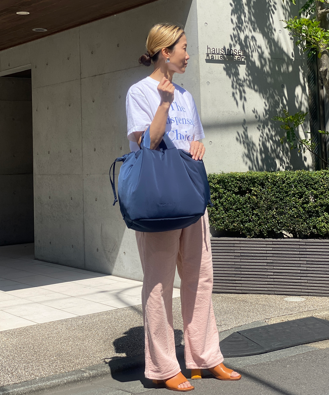 Soft Tuck Shoulder Tote Bag: M Size