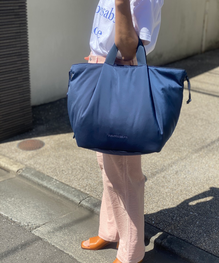 Soft Tuck Shoulder Tote Bag: M Size
