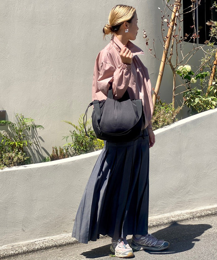 Soft Tuck Shoulder Tote Bag: S Size