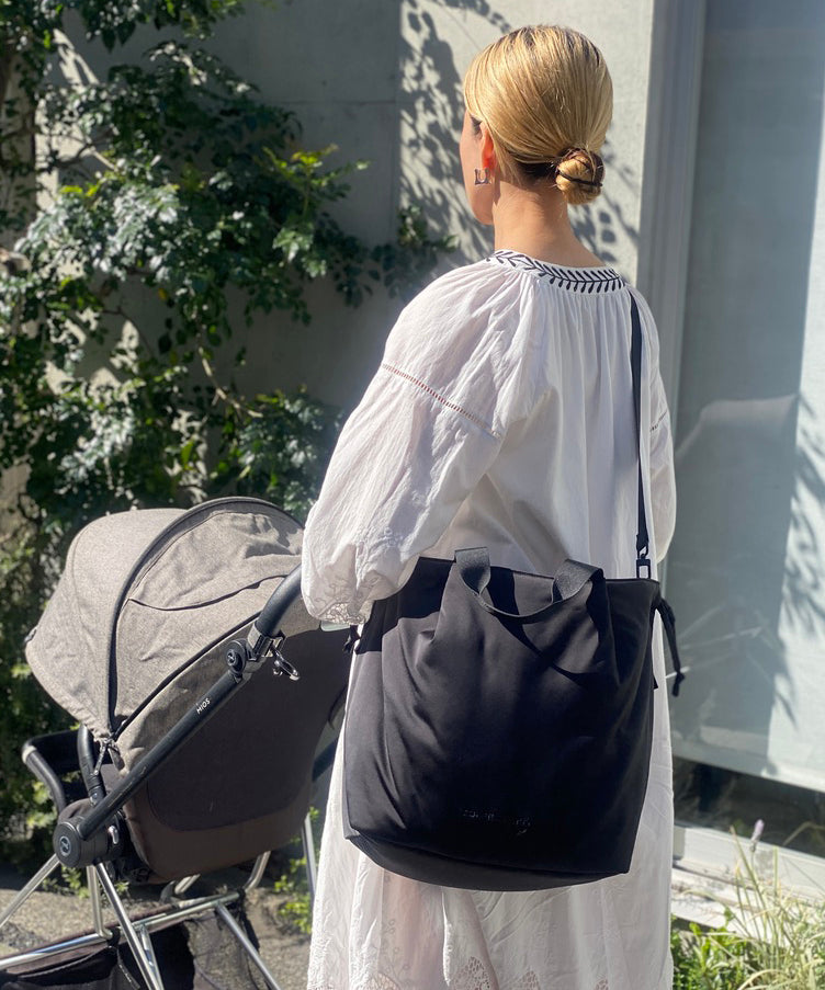 Soft Tuck Shoulder Tote Bag: M Size