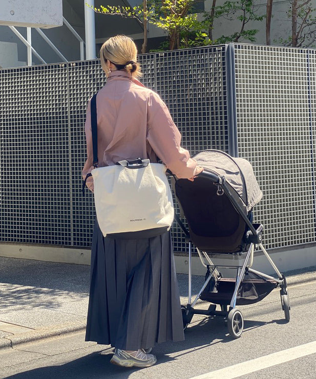 Soft Tuck Shoulder Tote Bag: M Size