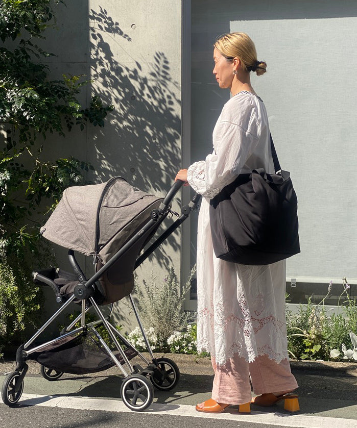Soft Tuck Shoulder Tote Bag: M Size