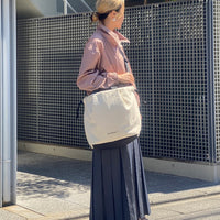 Soft Tuck Shoulder Tote Bag: M Size